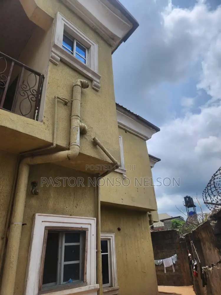 3bdrm Block of Flats in Aba Father, Owerri for sale