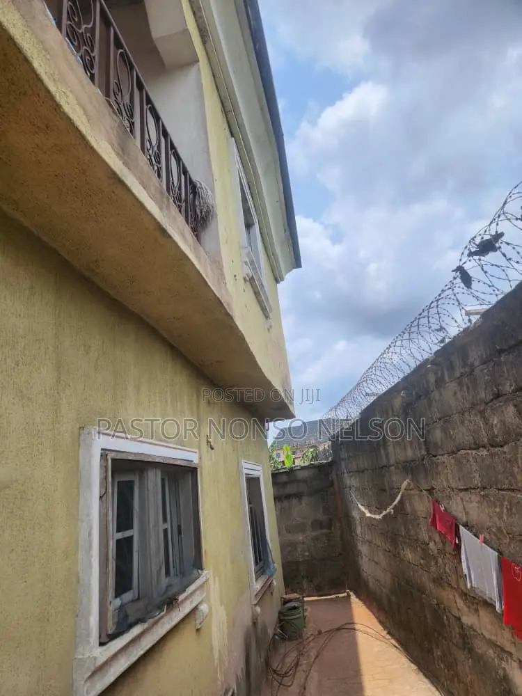 3bdrm Block of Flats in Aba Father, Owerri for sale