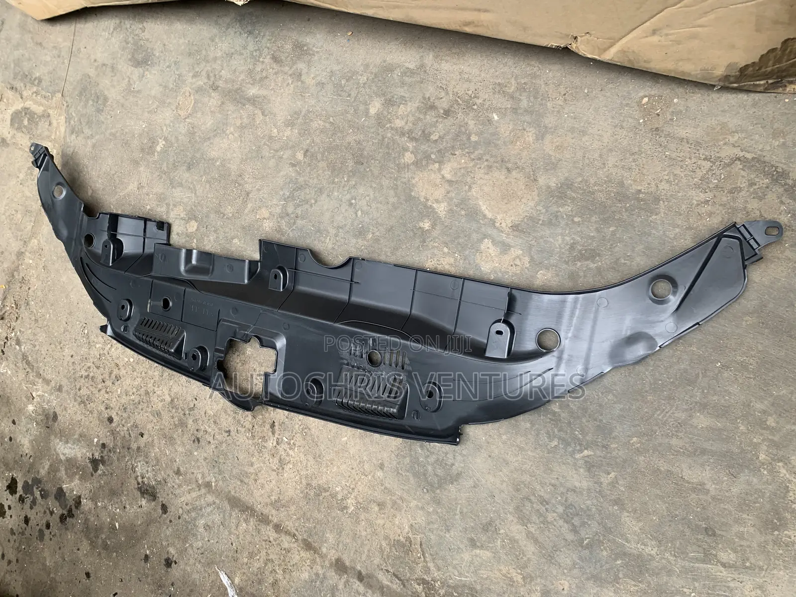 Radiator Plastic for Toyota Highlander 2017 -2018