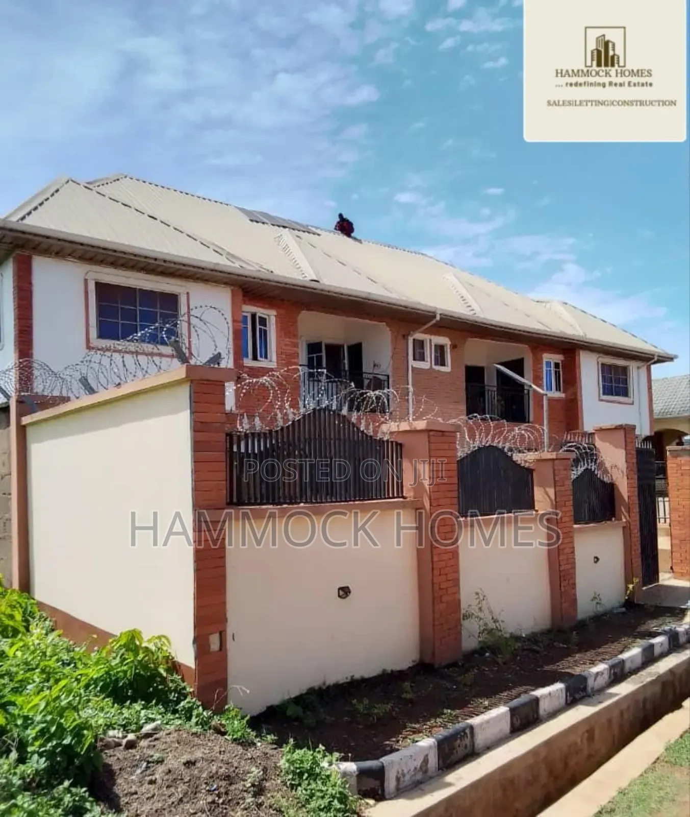 12bdrm Block of Flats in Ibadan for sale