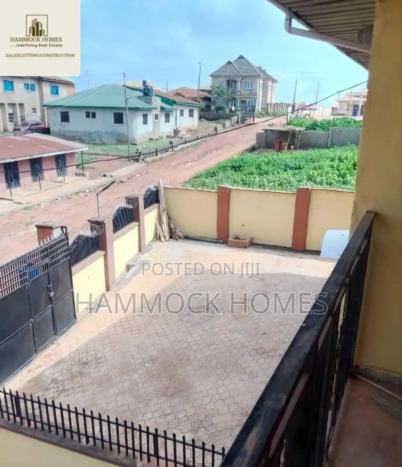 12bdrm Block of Flats in Ibadan for sale
