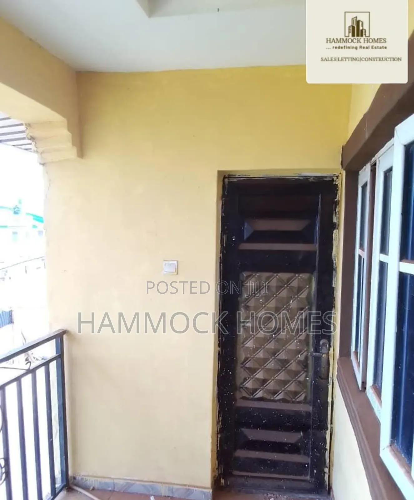 12bdrm Block of Flats in Ibadan for sale