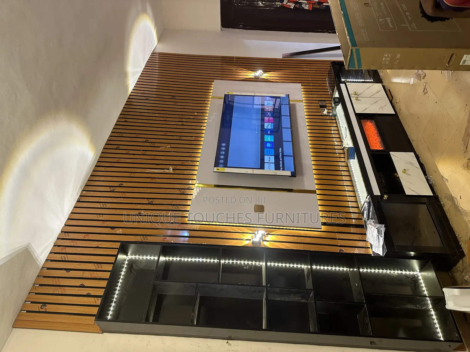 High Glossy Tv Console