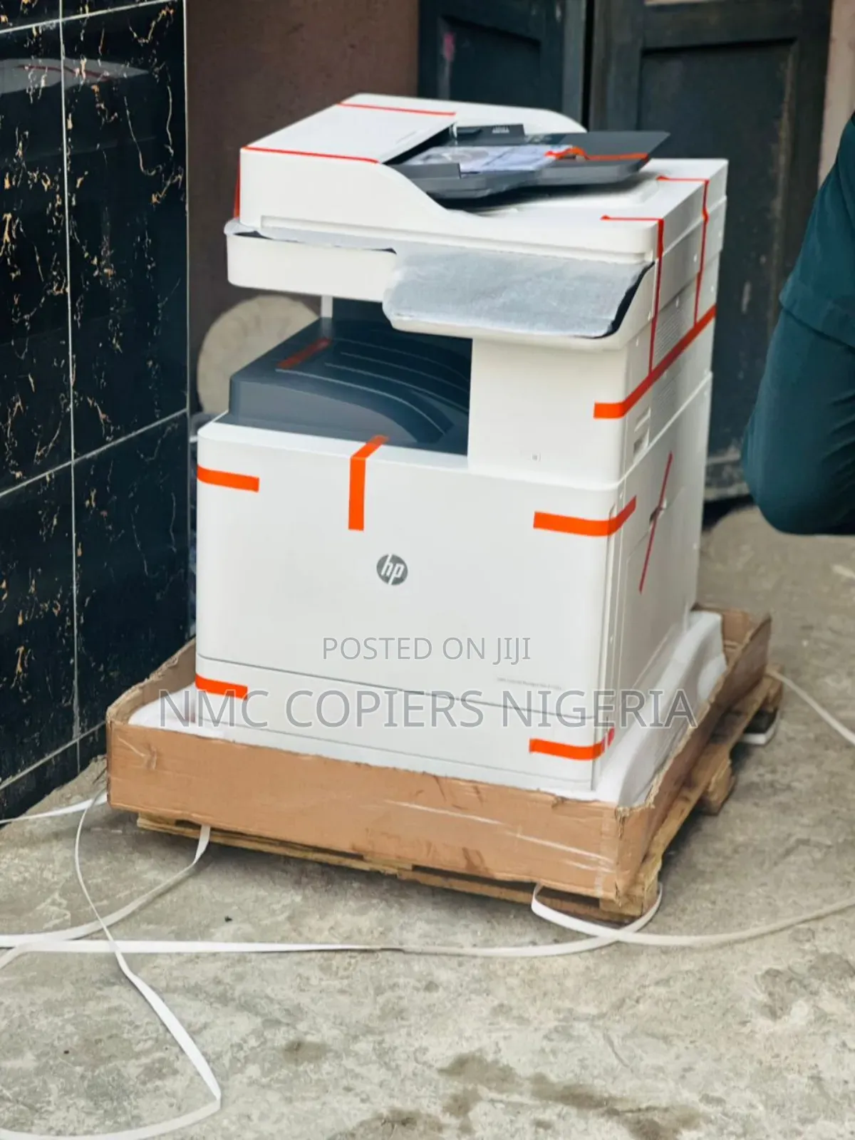 Hp Color Laserjet E77422