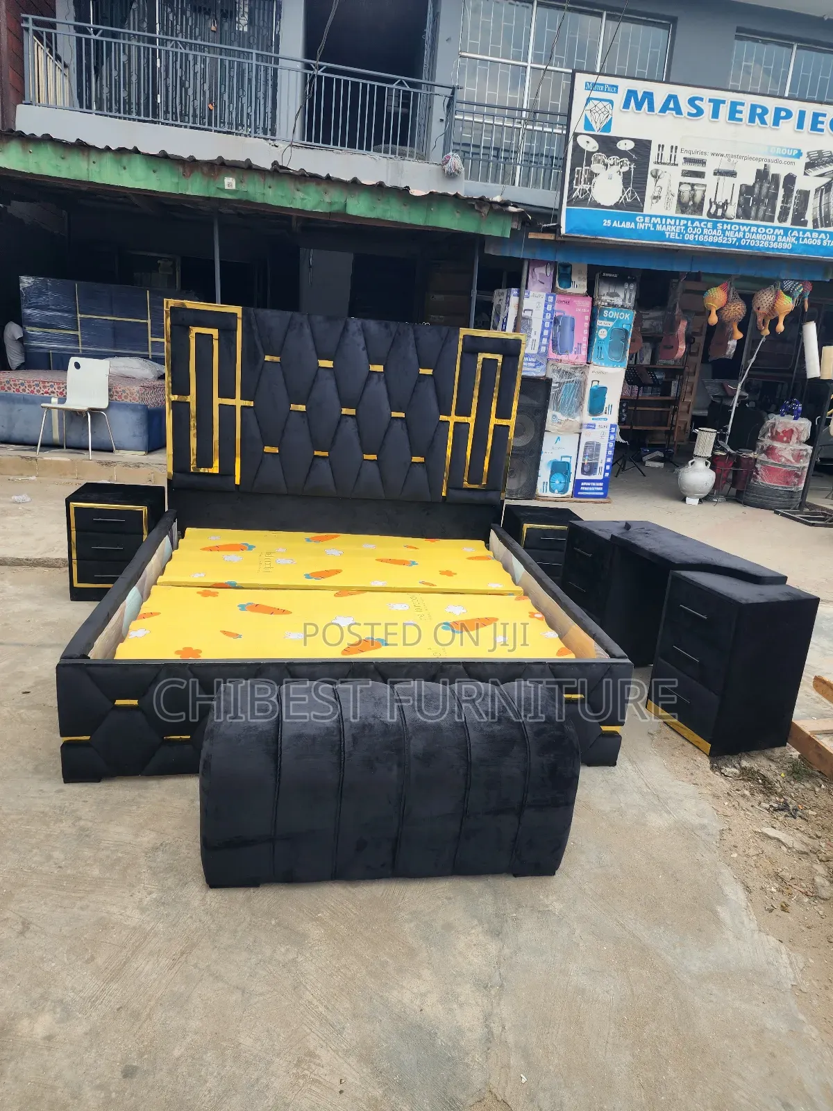 Luxury 6by6 Set of Upholstery Bed.
