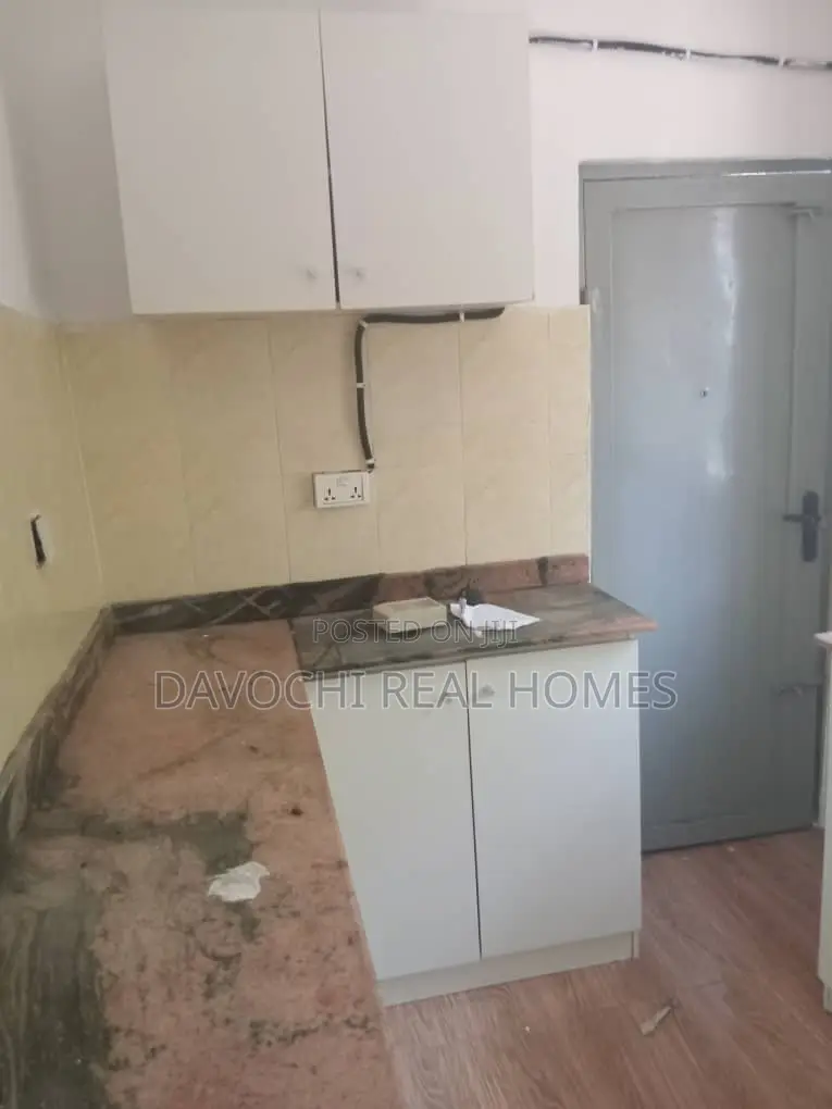 2bdrm Apartment in Lekki Right for rent