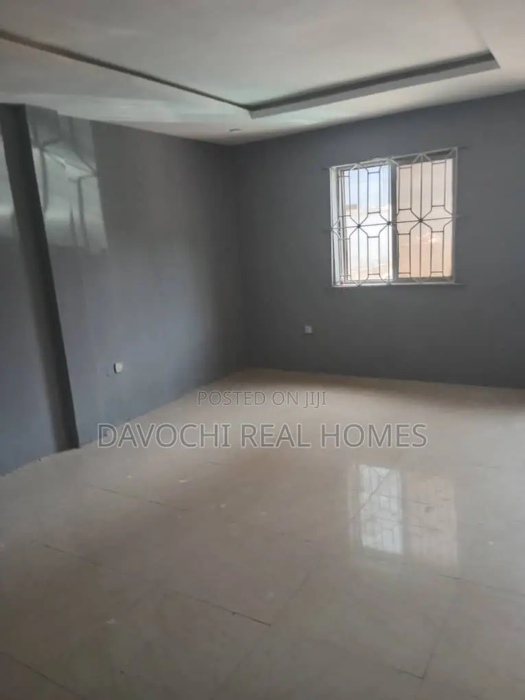 2bdrm Apartment in Lekki Right for rent