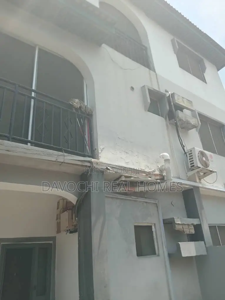 2bdrm Apartment in Lekki Right for rent