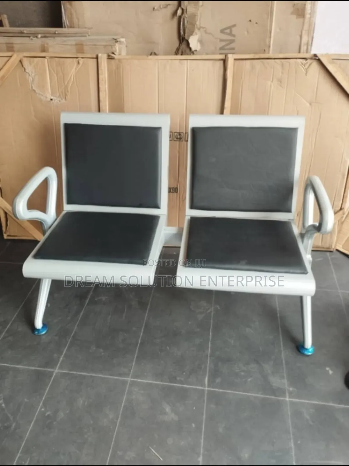 2 in 1 Waiting Chair