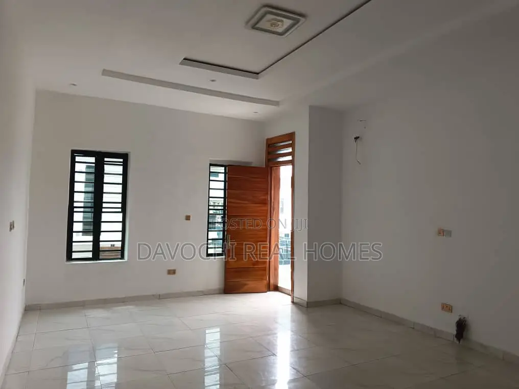 4bdrm Duplex in Agungi. for rent