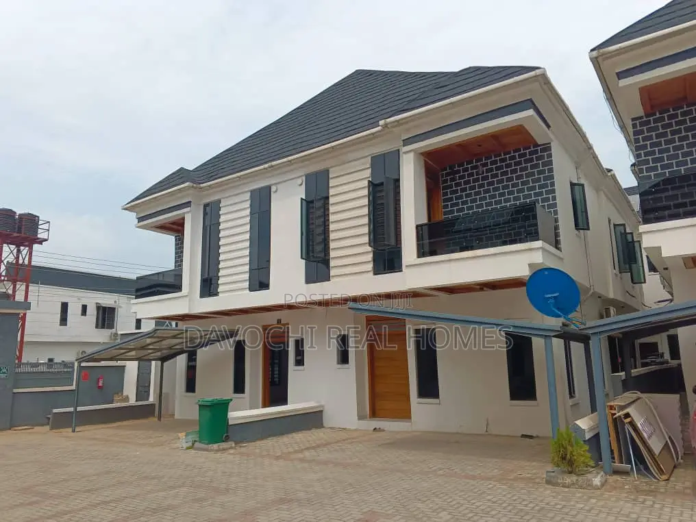 4bdrm Duplex in Agungi. for rent