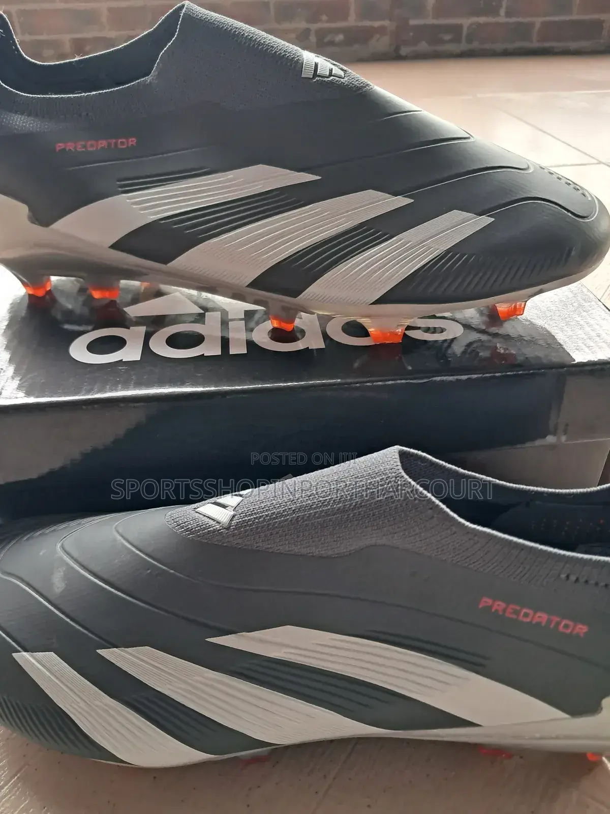 Adidas Predator Laceless Football Boot