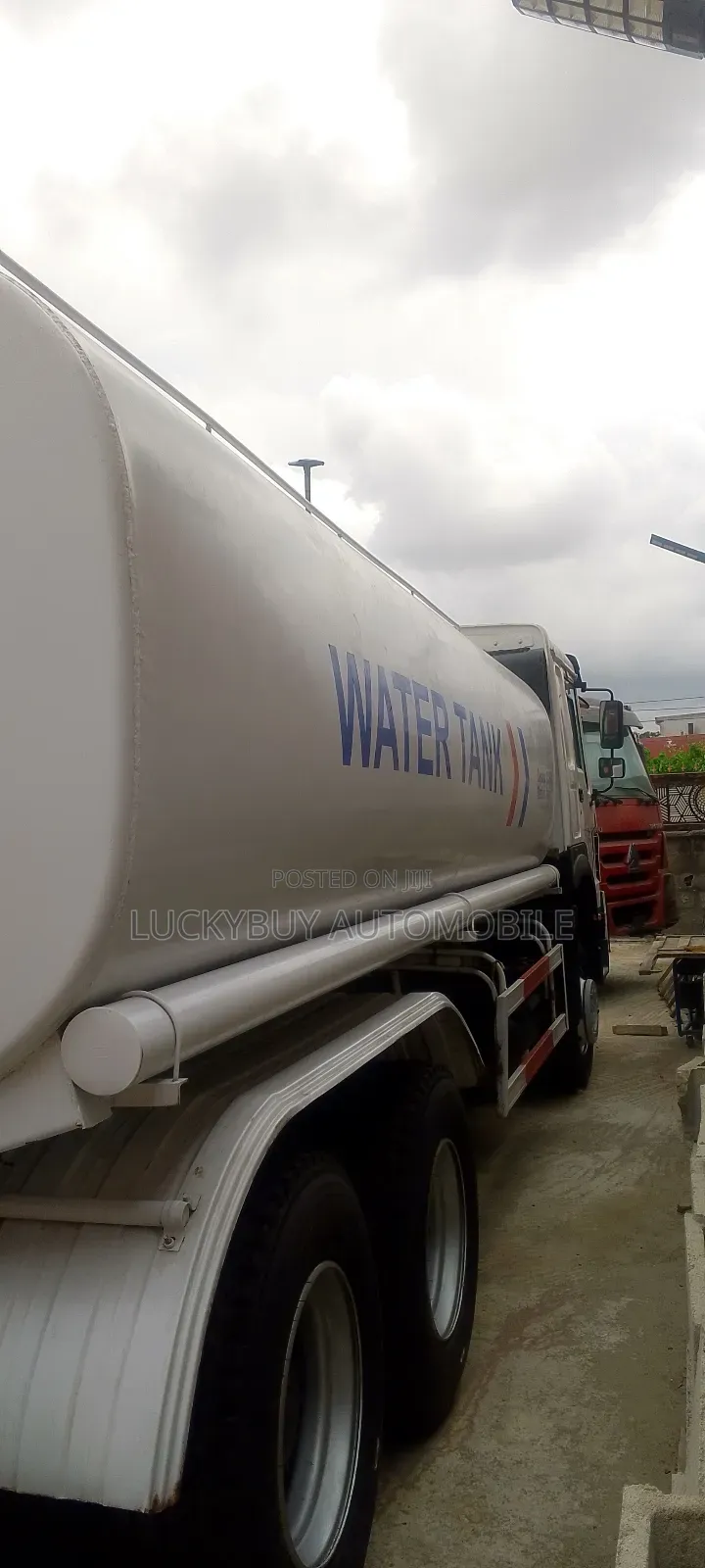Howo Water Tanker 20,000 Liters