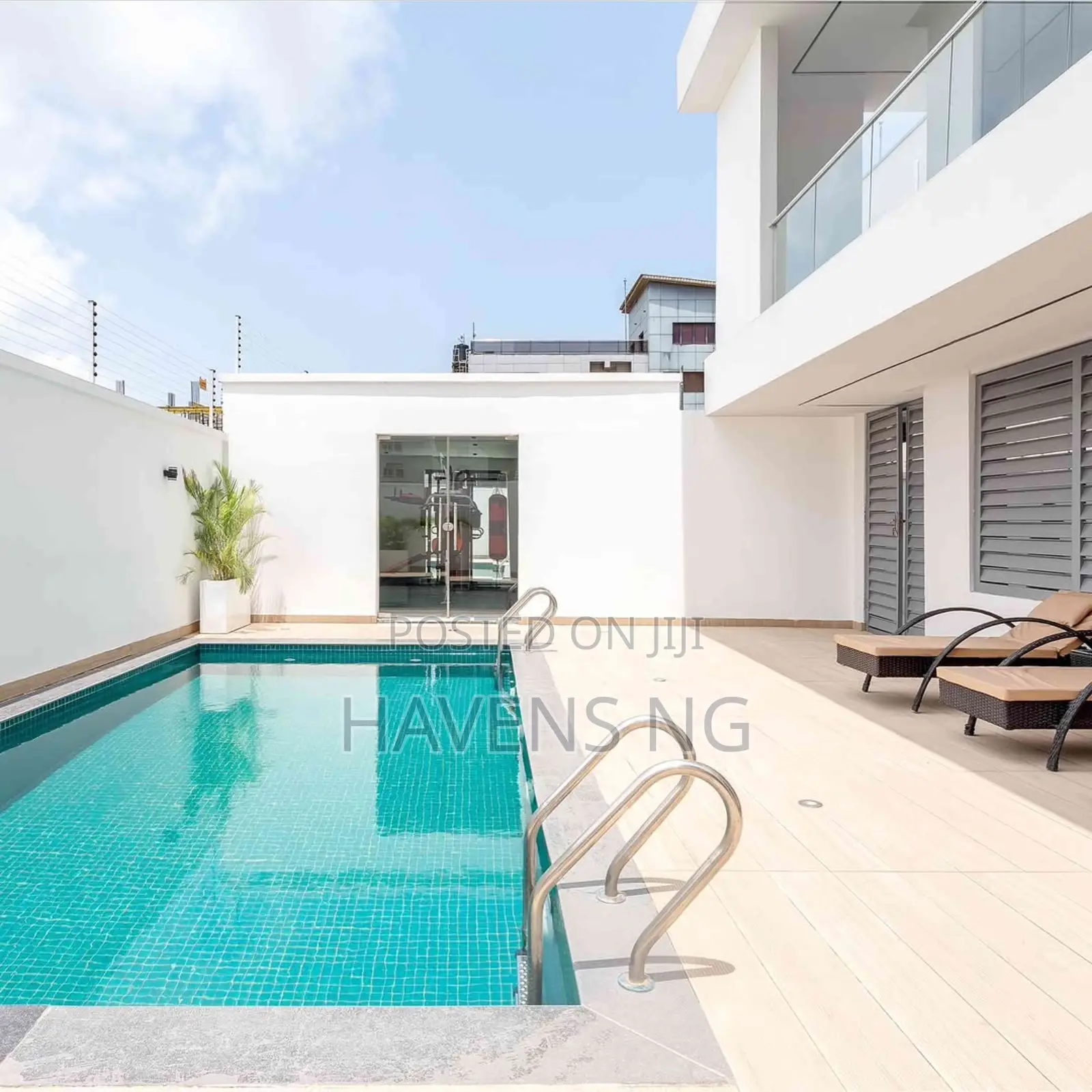 2 Bedroom Maisonette