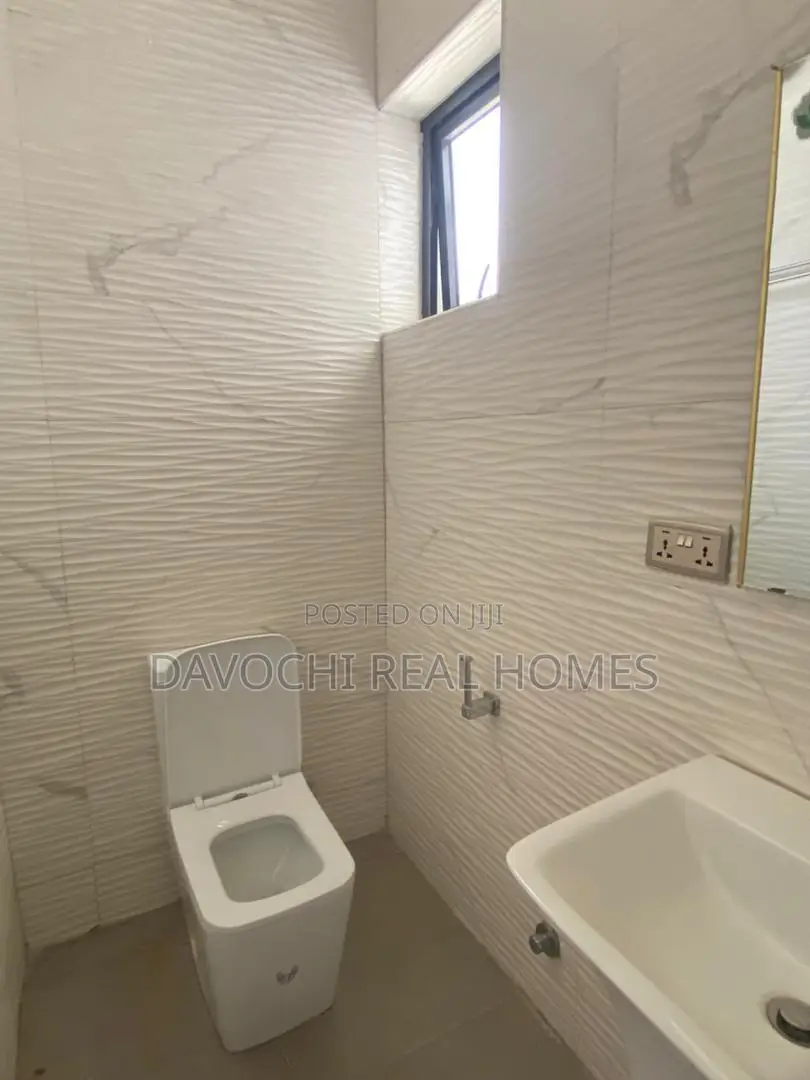 4bdrm Duplex in Lekki Phase One for rent