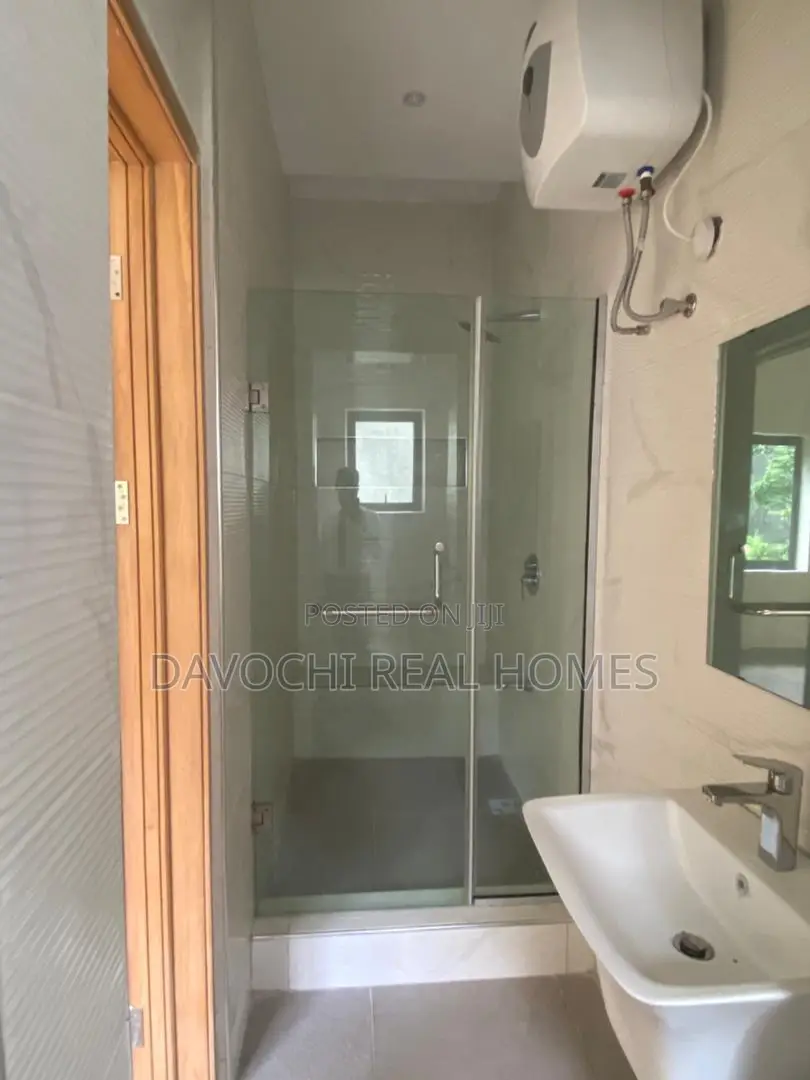 4bdrm Duplex in Lekki Phase One for rent