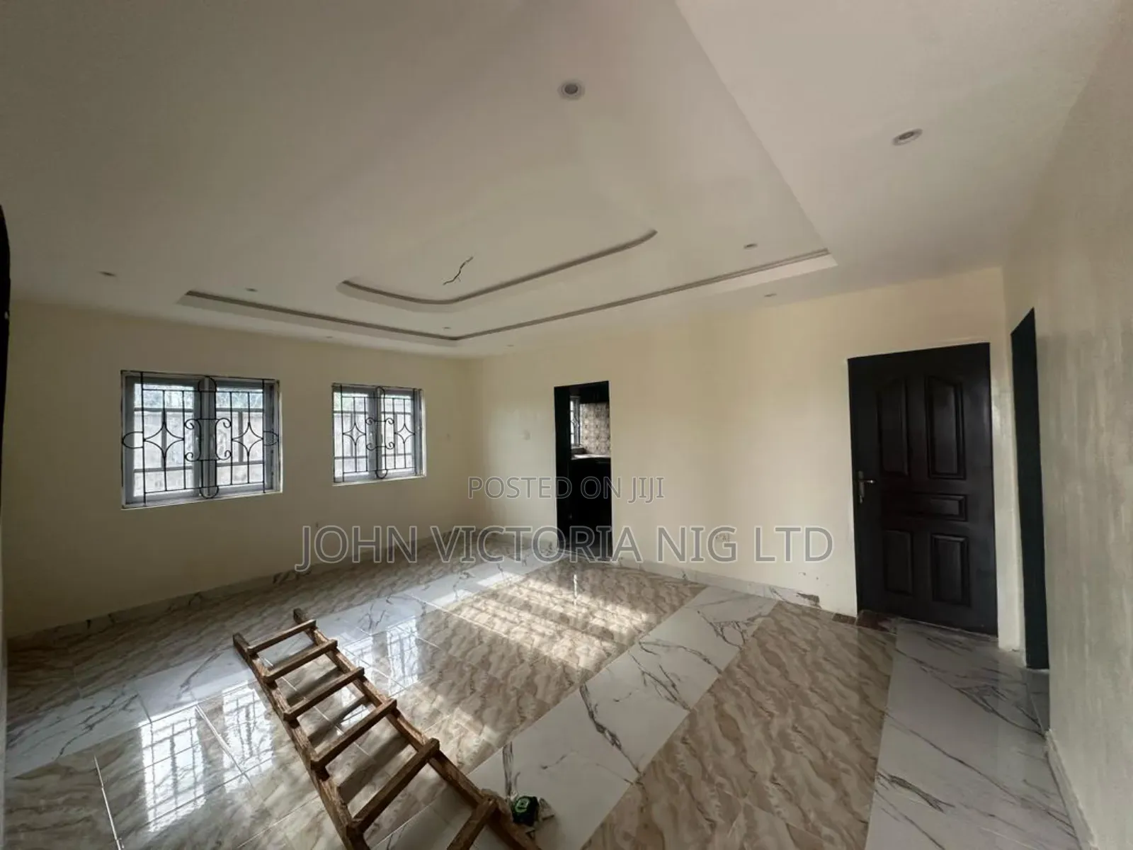 4bdrm Bungalow in Shimawa for sale