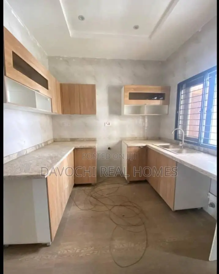 3bdrm Apartment in Ologolo for rent