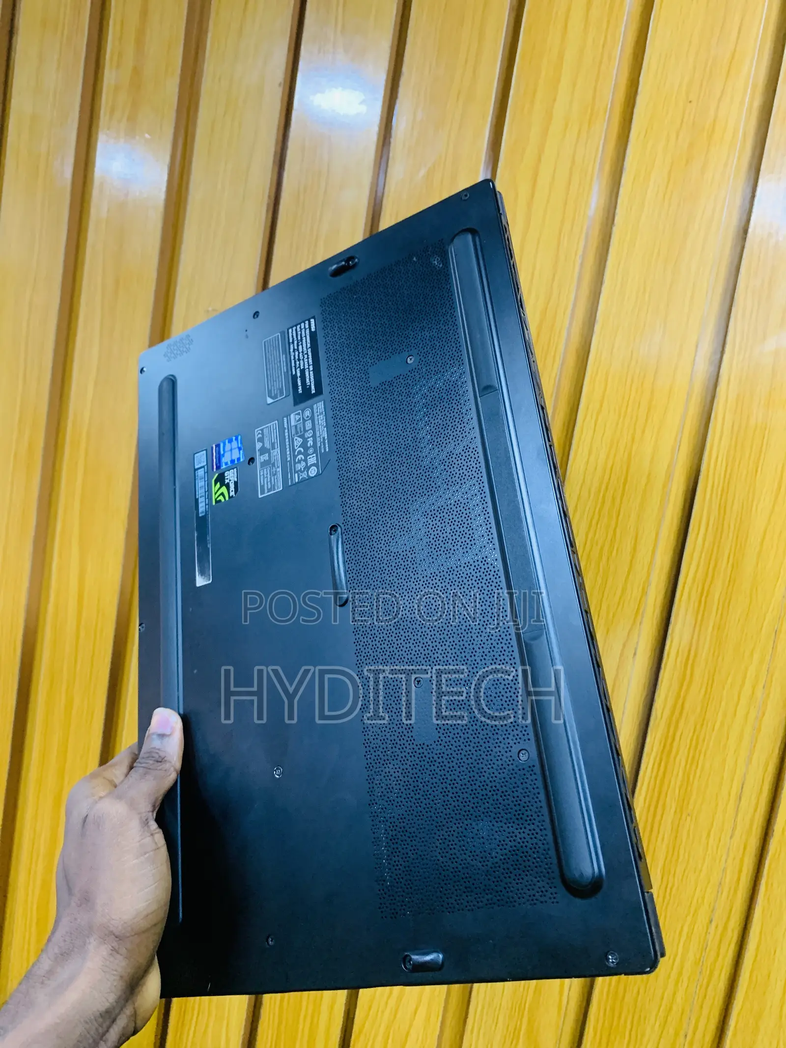 Laptop MSI GS65 Stealth Thin 8RF 16GB Intel Core i7 SSD 512GB