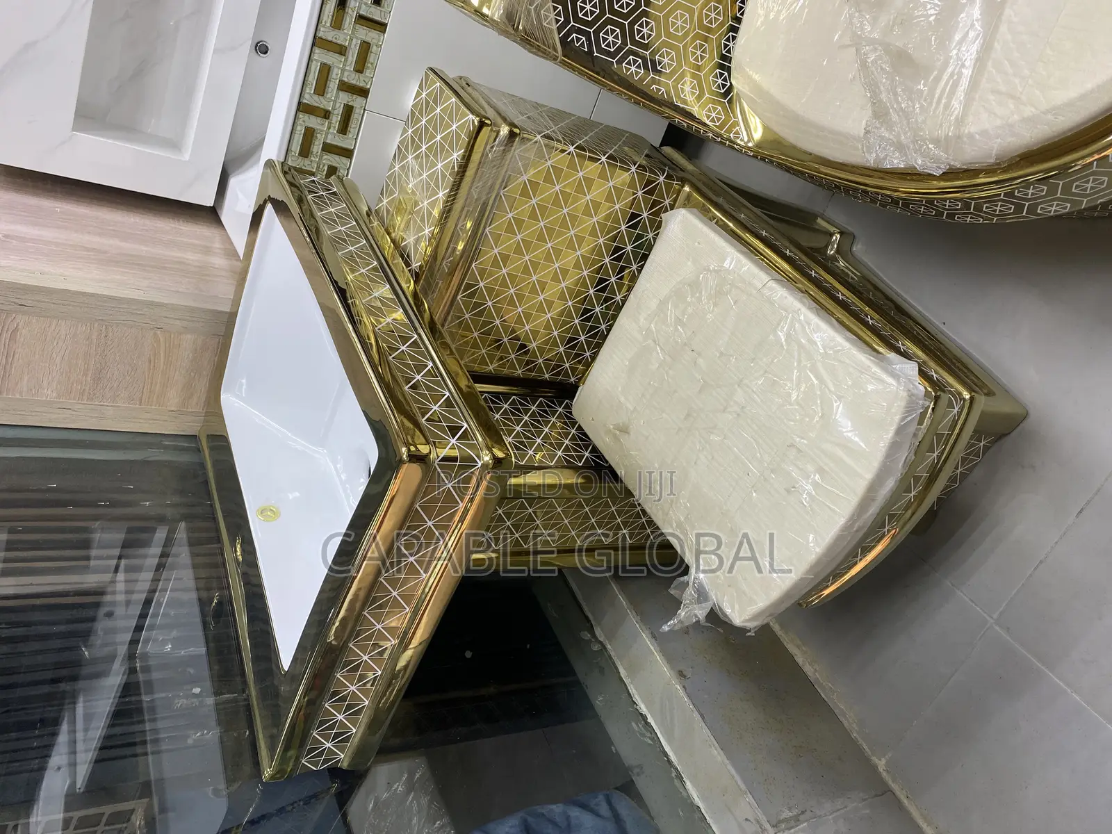 Quality Executive Gold Wc
