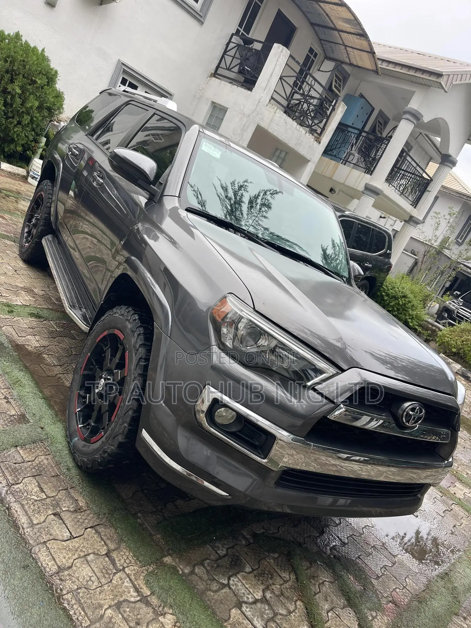 Toyota 4-Runner SR5 Premium 4dr 4x4 (4.0L 6cyl 5A) 2017 Gray
