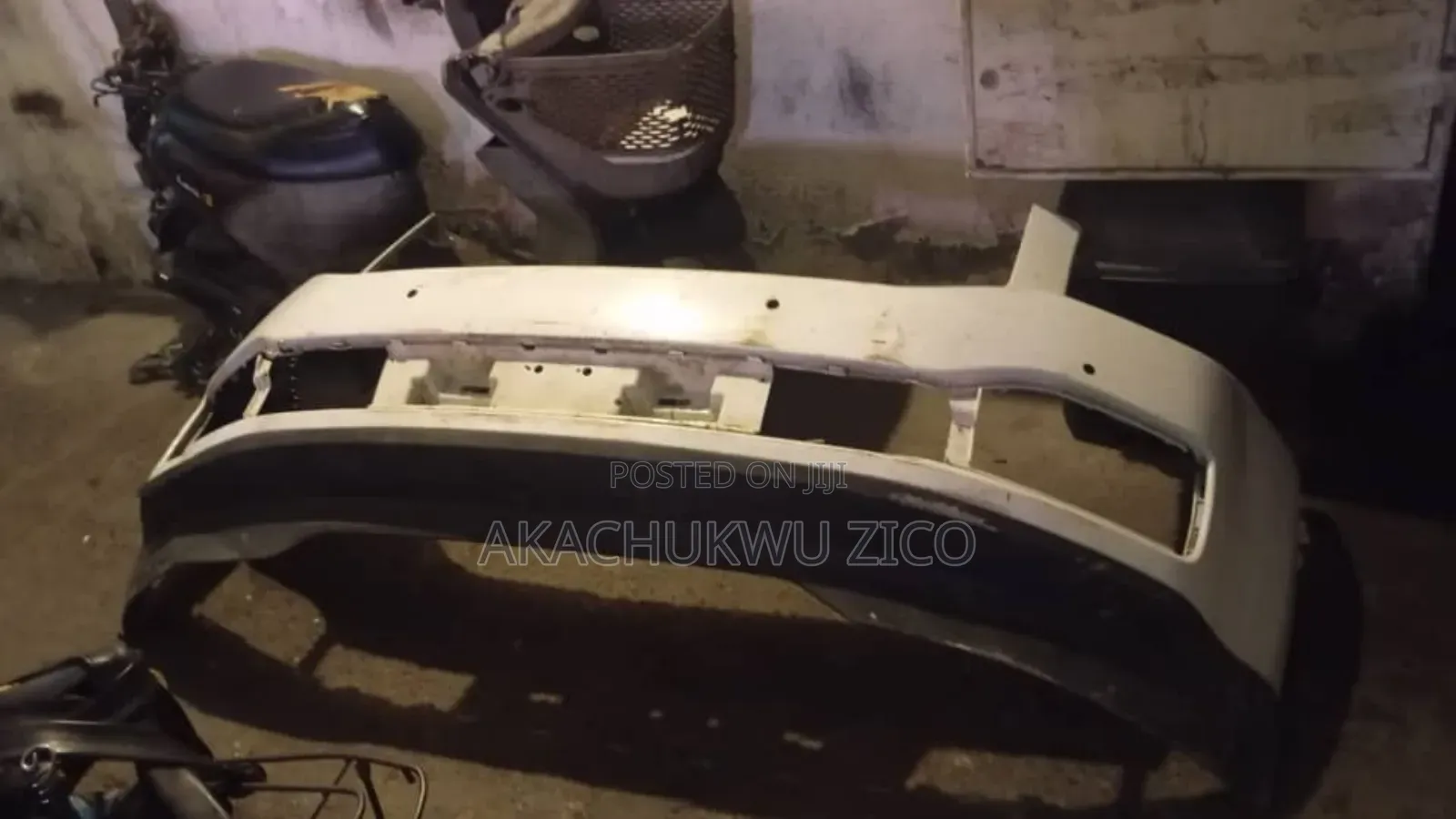 GMC Yukon 2015 Up and Down Bumper