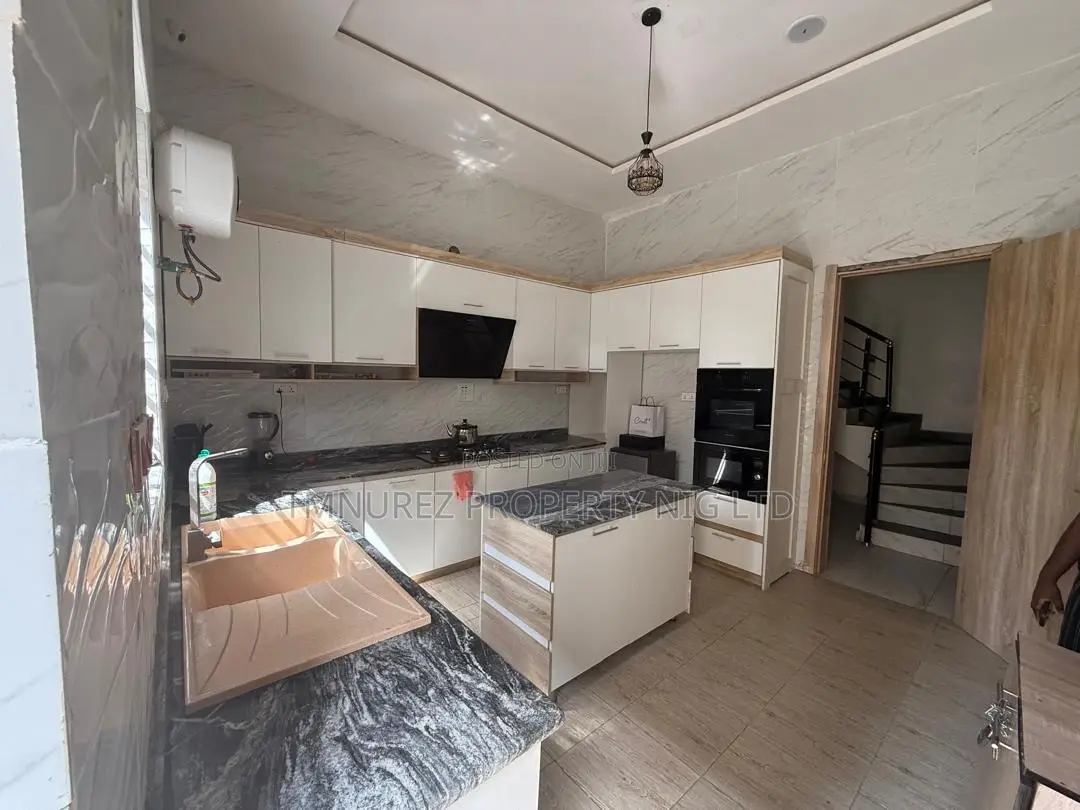 Studio Apartment in Agungi for rent