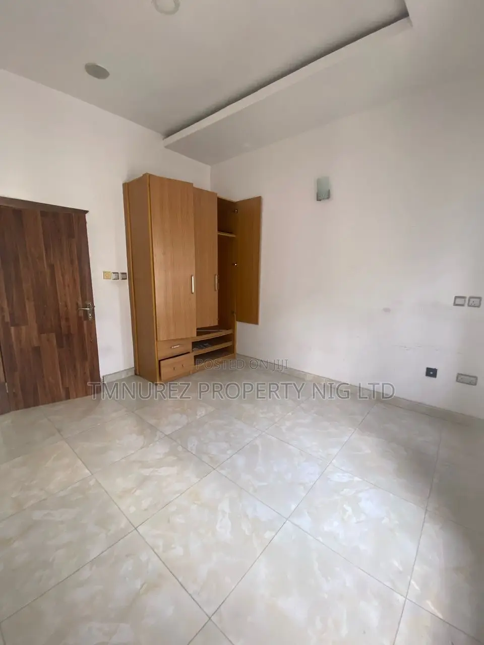 Studio Apartment in Osapa London for rent