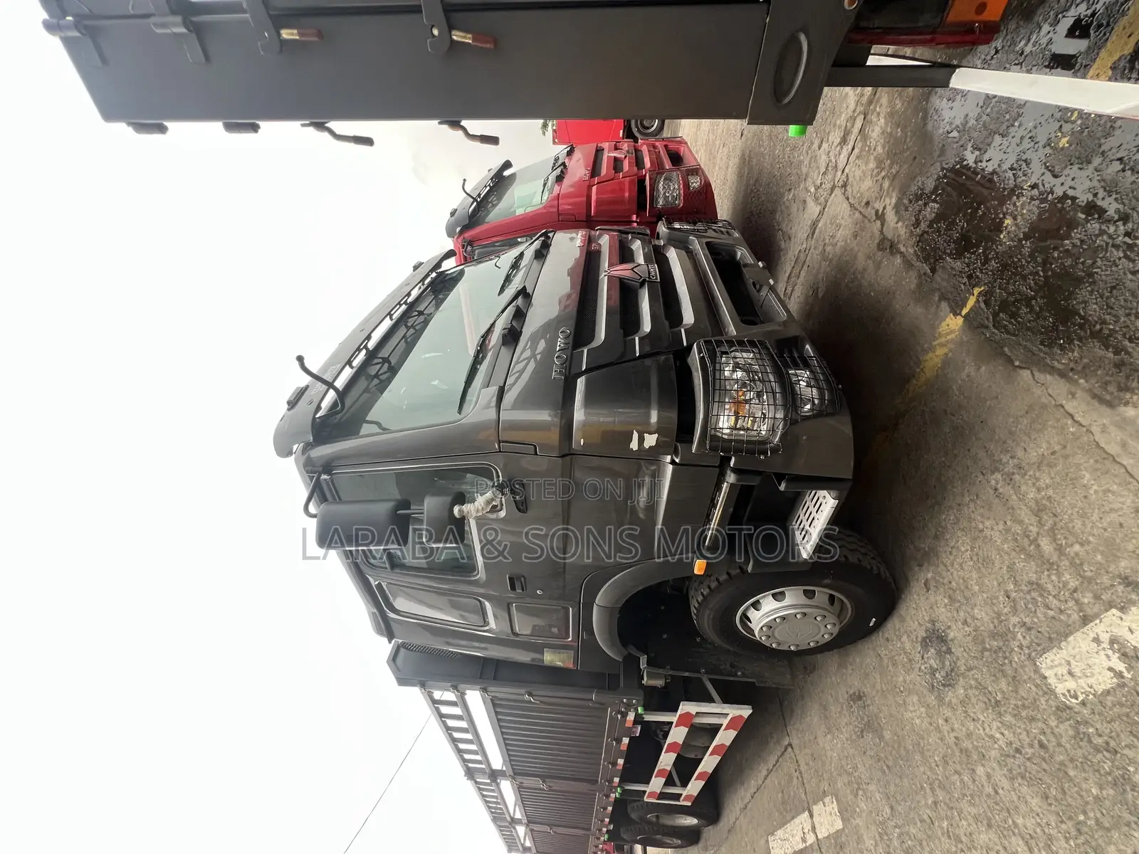 Trailer Half Body
