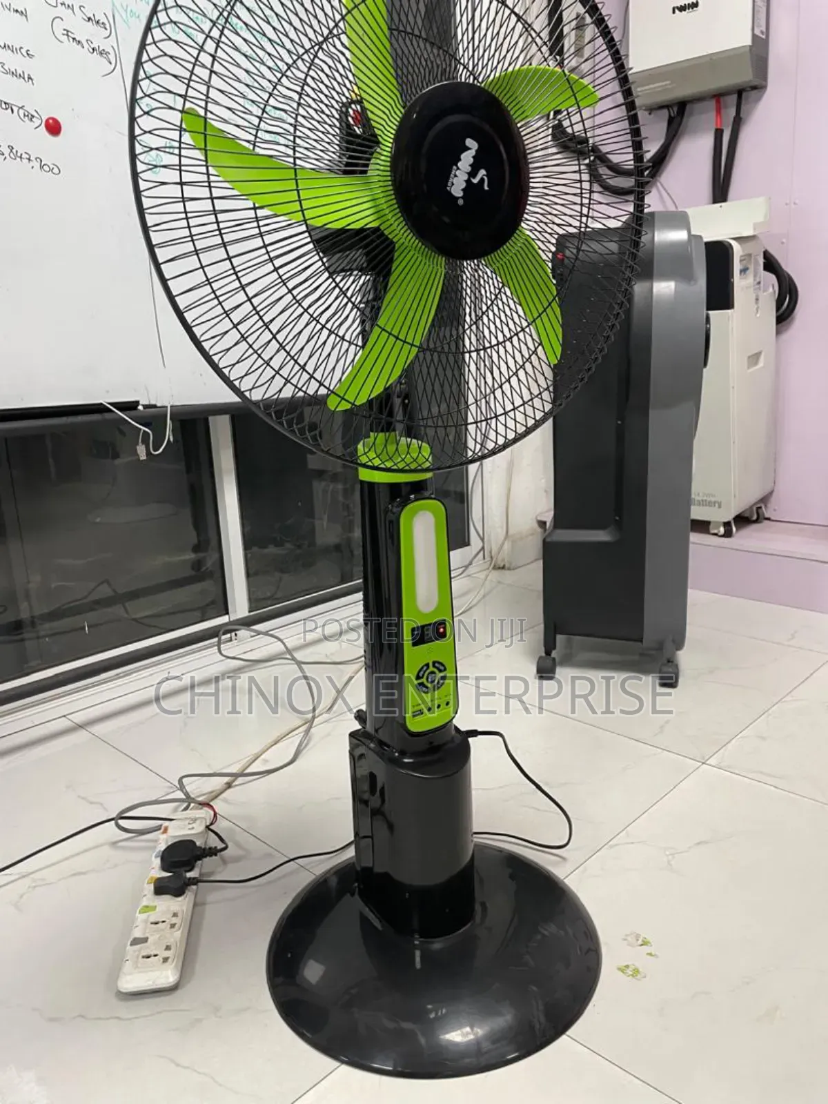 Iwin Rechargeable Fan