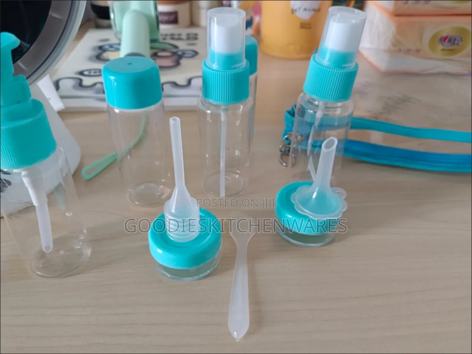 Travel Cosmetic Sets / Travel Bottle