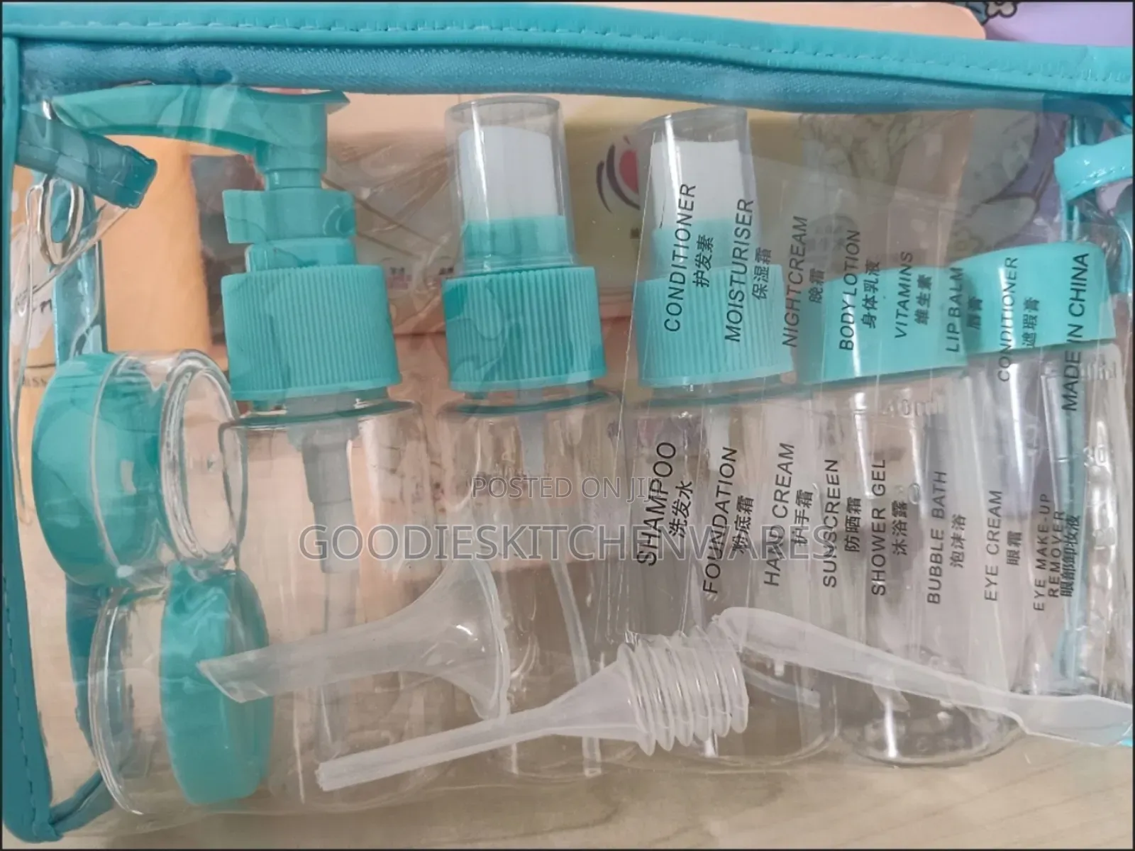 Travel Cosmetic Sets / Travel Bottle