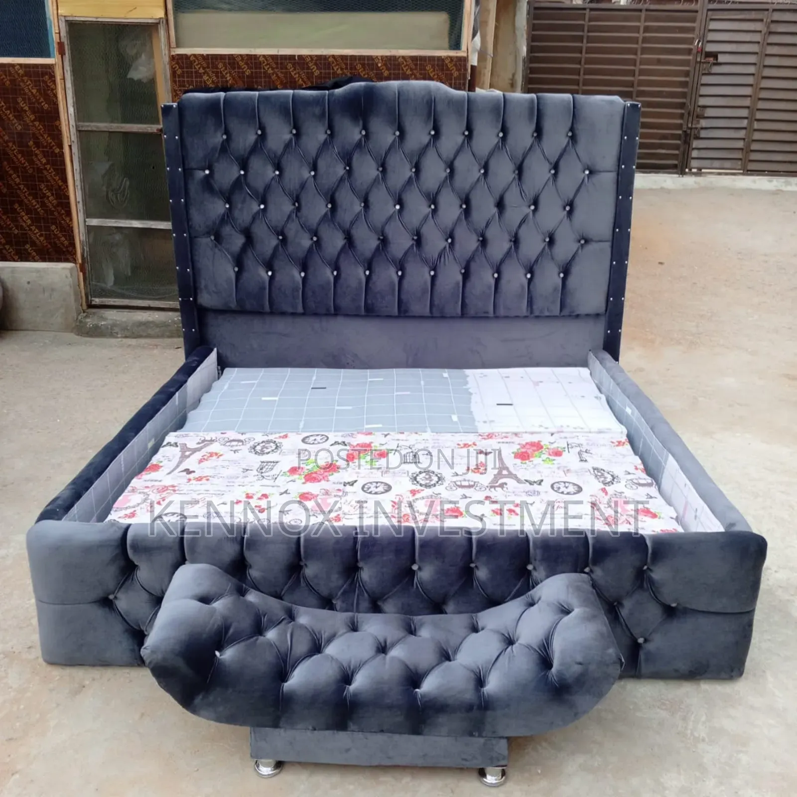 4 and Half by 6 Botton Bed