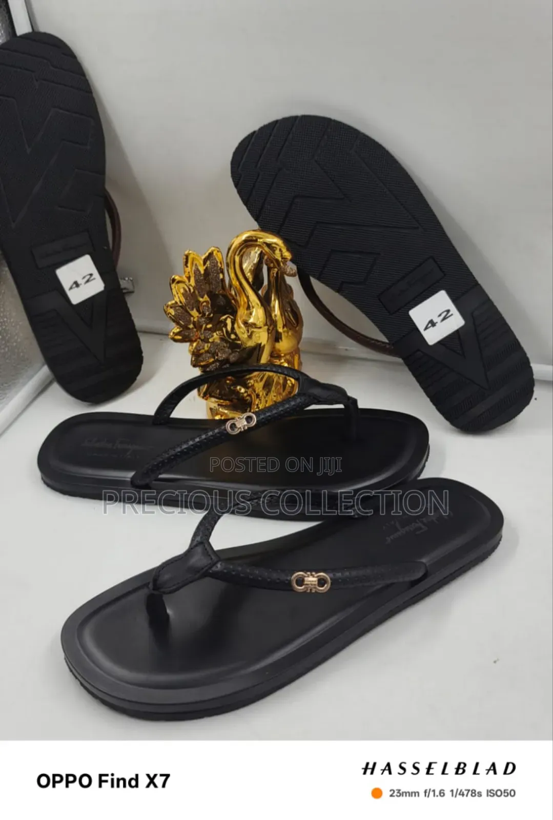 Unisex Ferragamo Sleek Leather Slippers