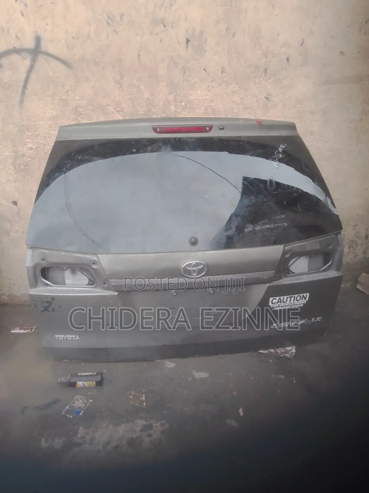 Toyota Sienna 2006 Model Boot And Glass Empty