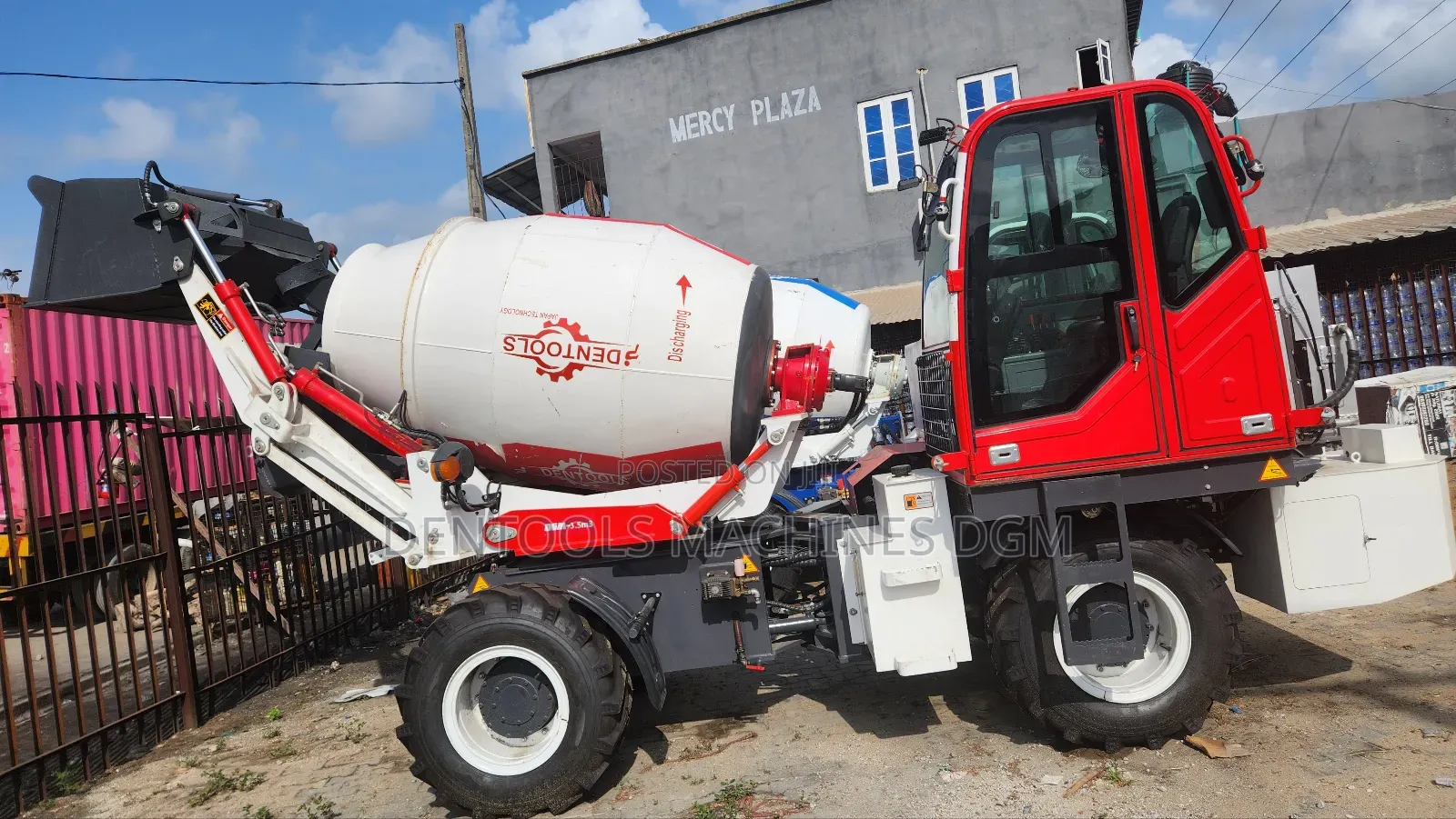 DGM Mobile Selfloader Concrete Mixer DGM -3.5m3