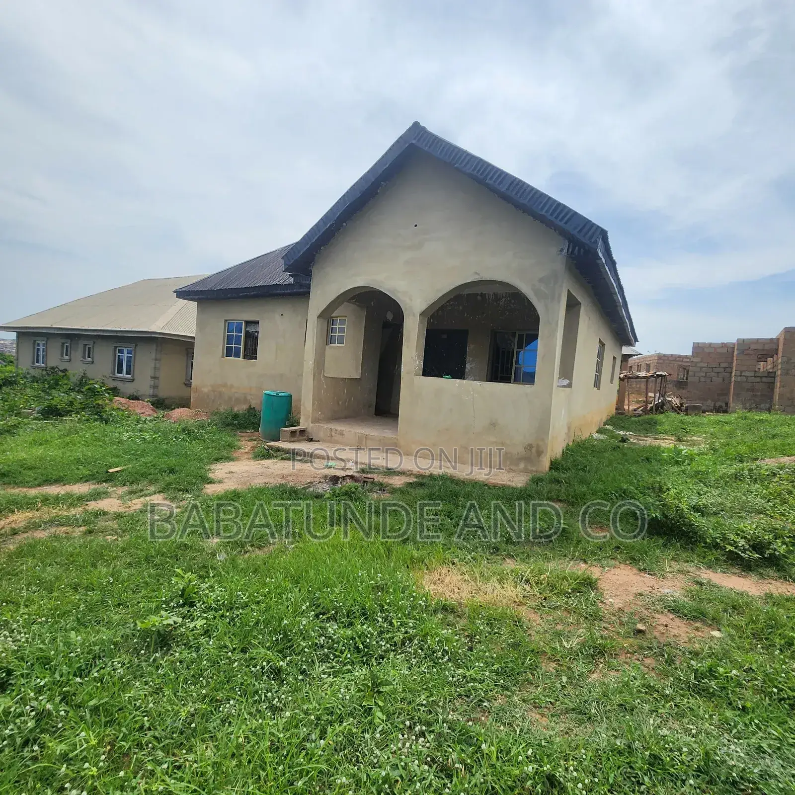 3bdrm Bungalow in Ibadan for sale