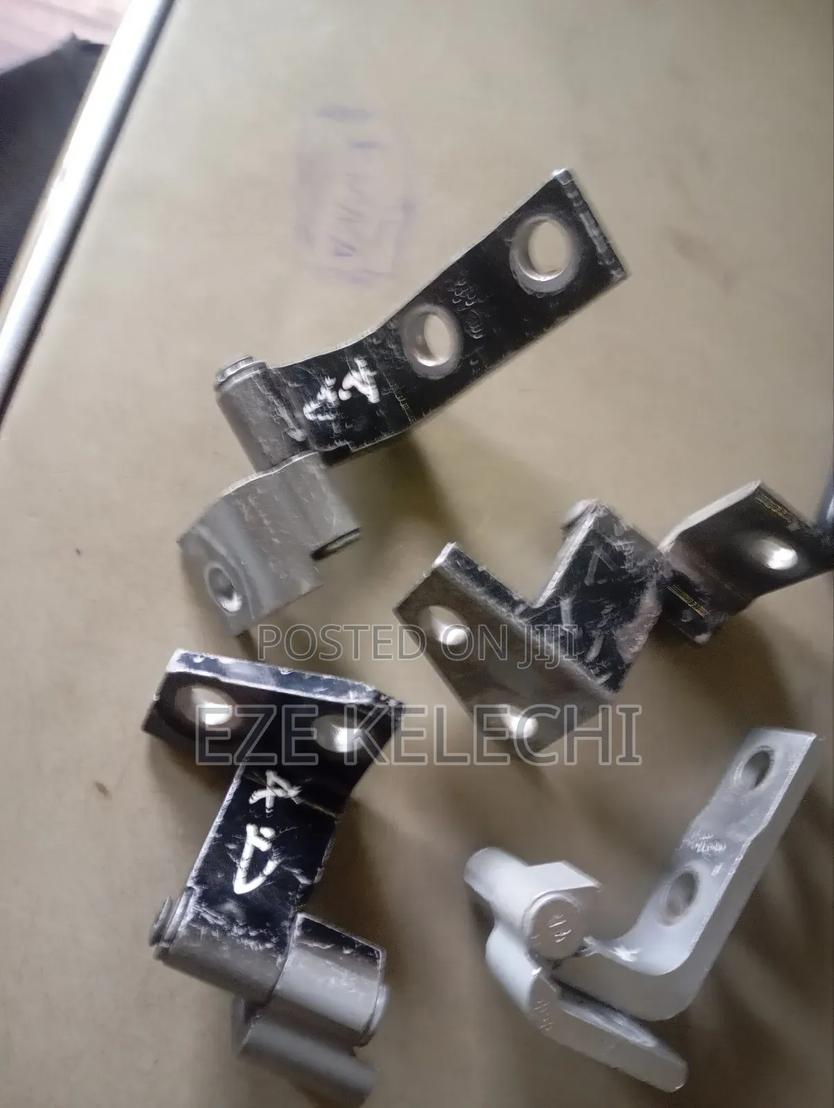 Door 4 Hinge Rx350 2017