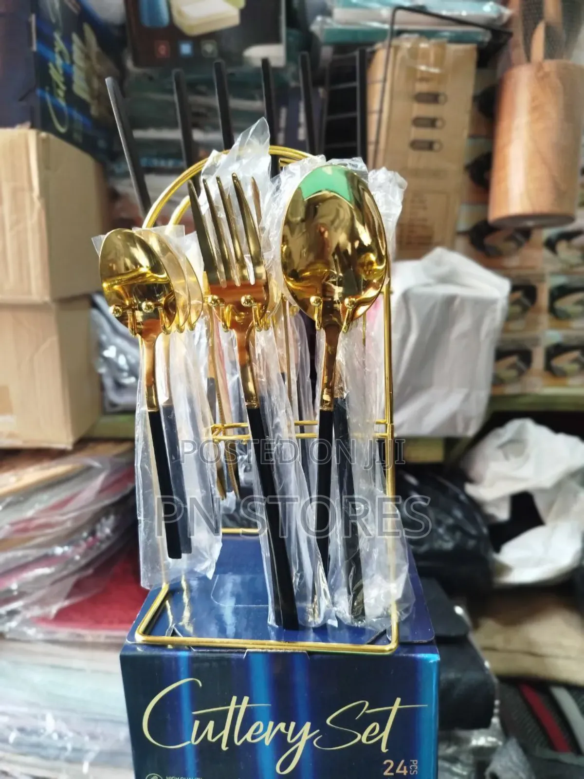 24pcs Quality Gold Spoon, Fork, Knives Set With Black Handle