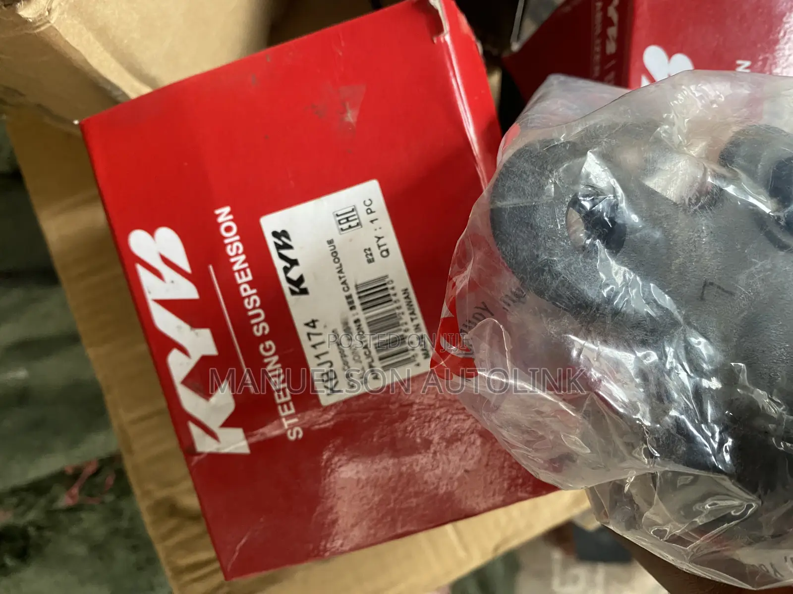 Original Kyb Ball Joint for Highlander Rx350,Camry,Es350