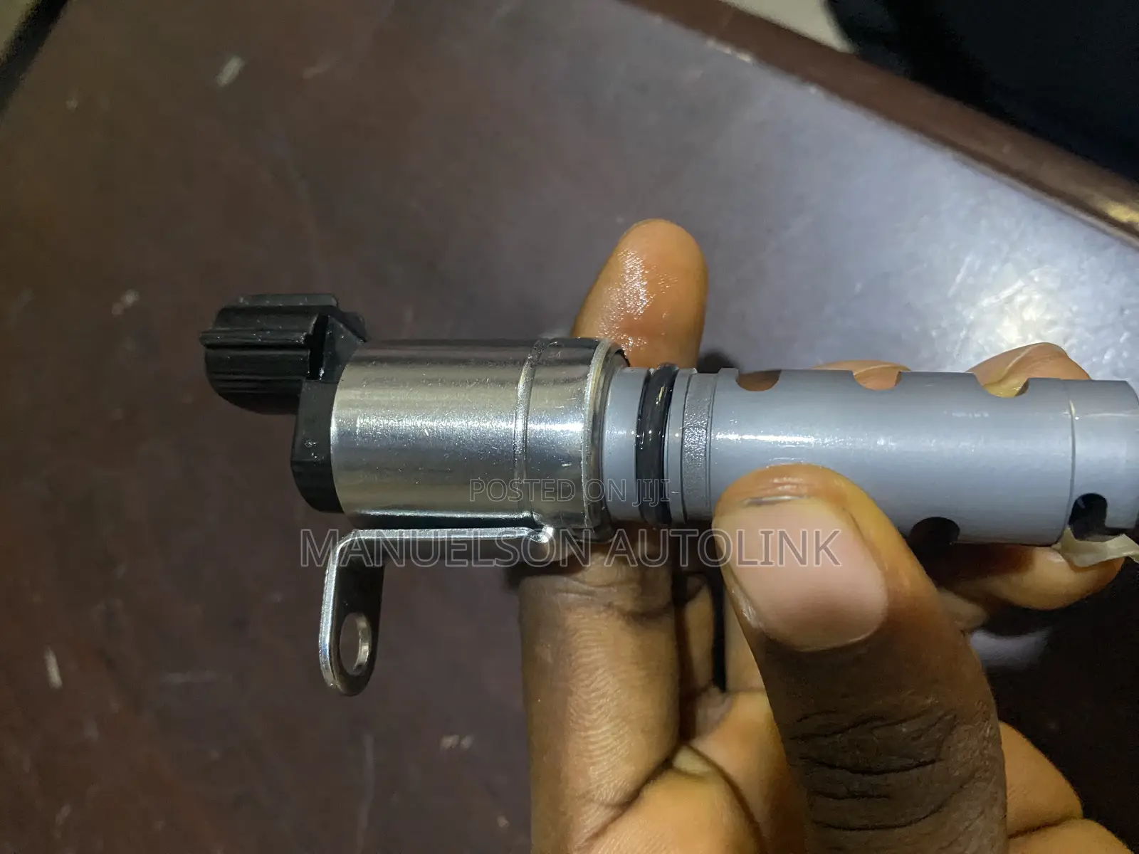 Oil Control Sensor for Corolla,Venza,Prado,Gx460,Lx570,Nx200