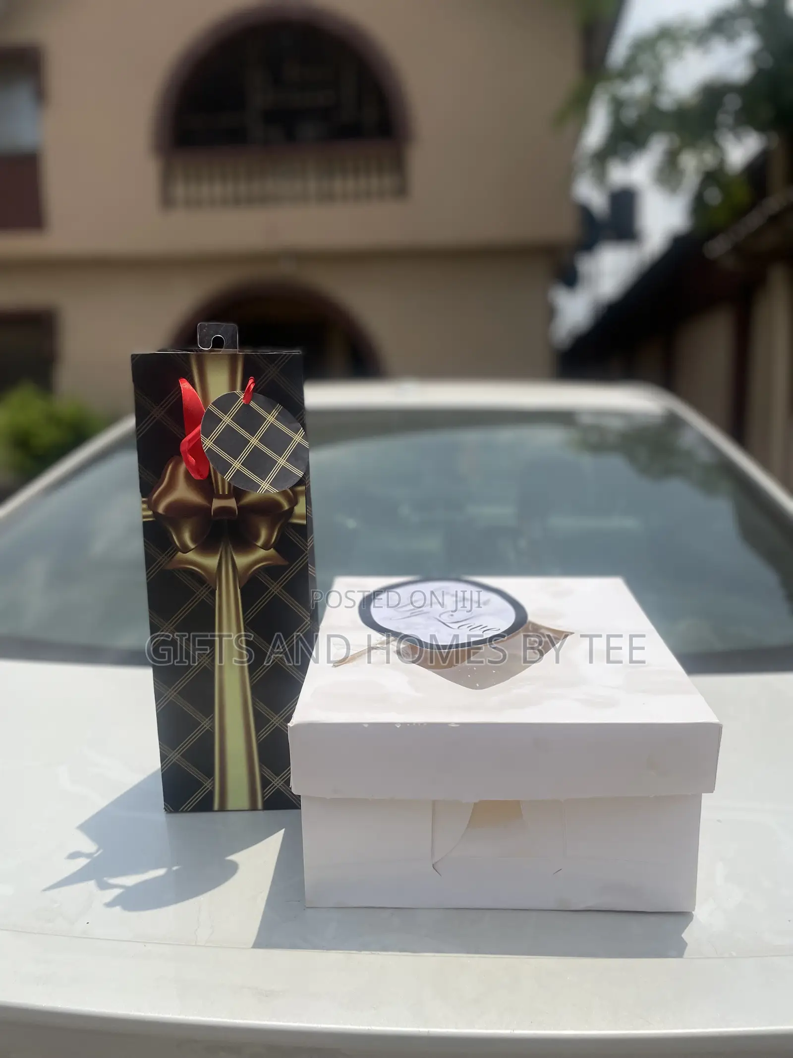 Cake and Wine Gift Package