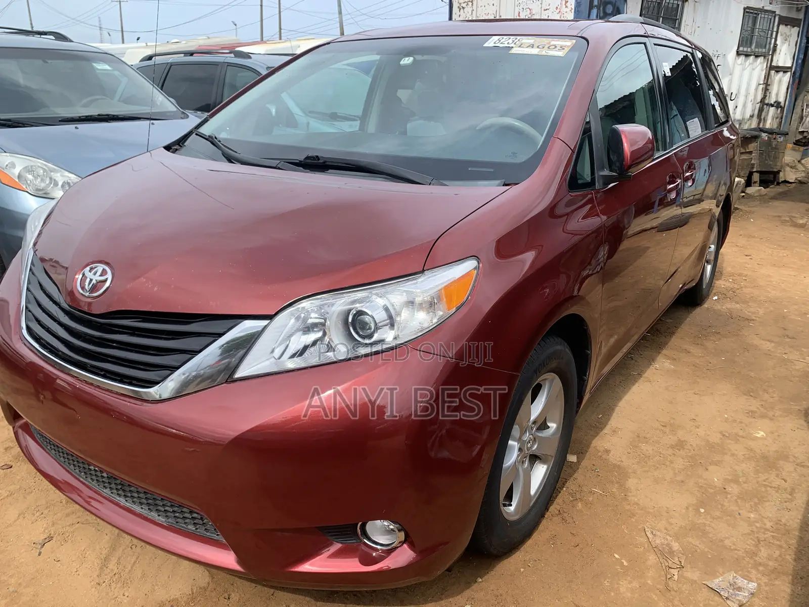 Toyota Sienna 2012 Red