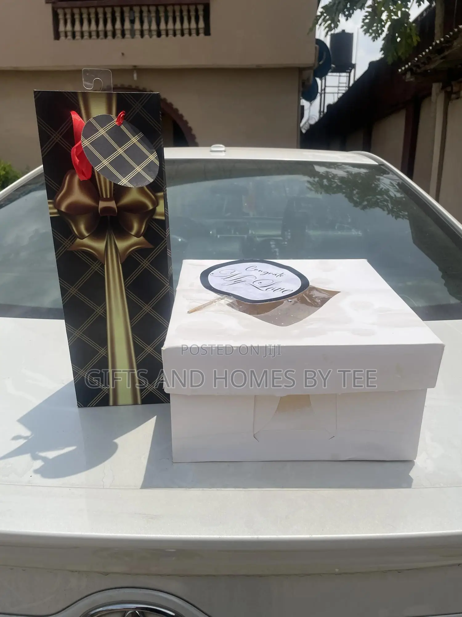 Cake and Wine Gift Package