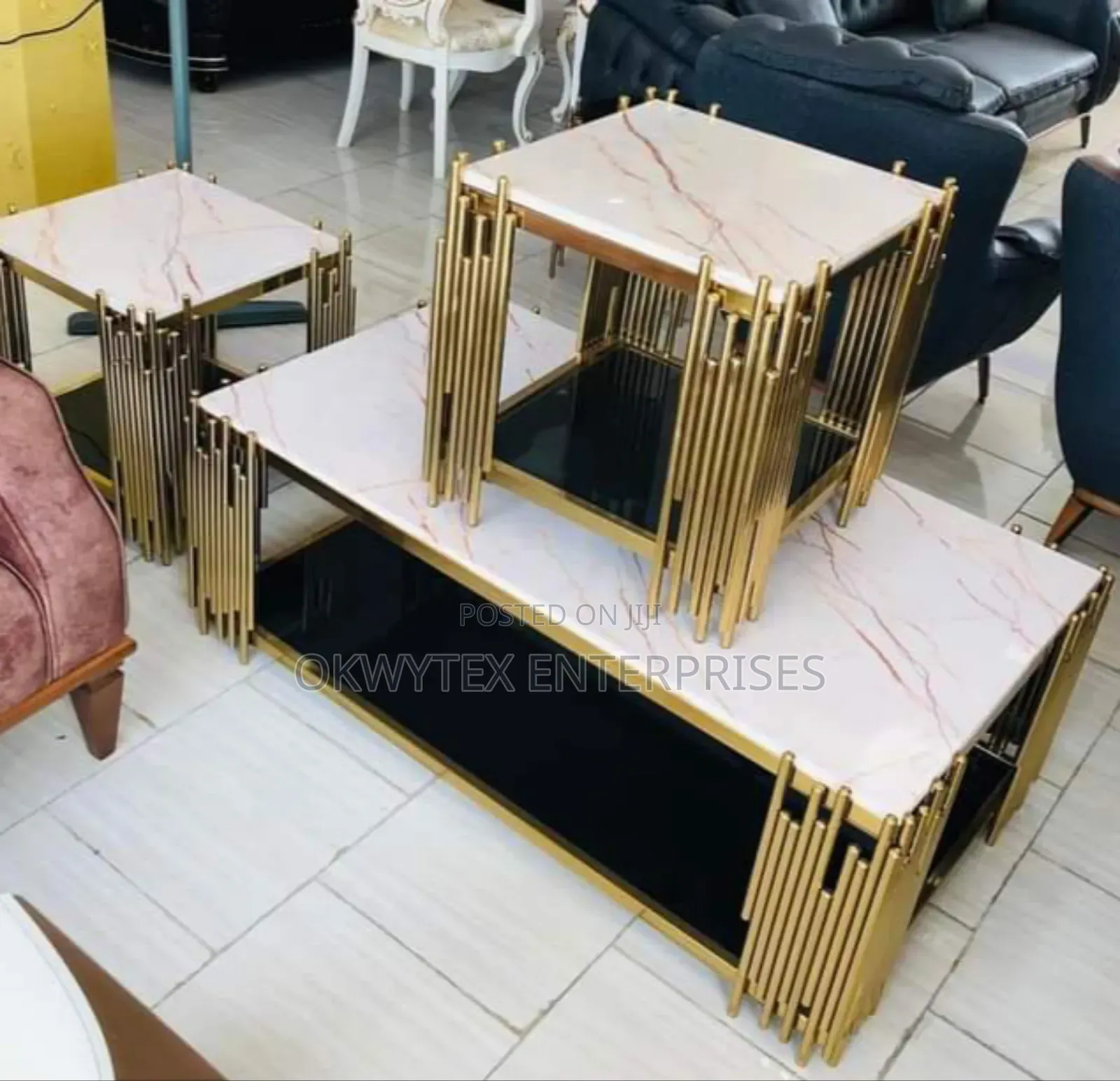 High Quality Italian Center Table With Side Stools