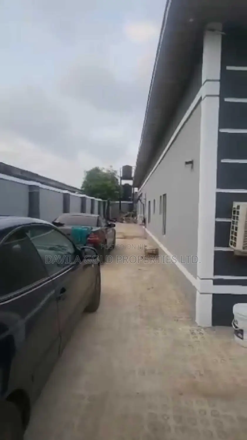 6bdrm Block of Flats in Benin City for sale