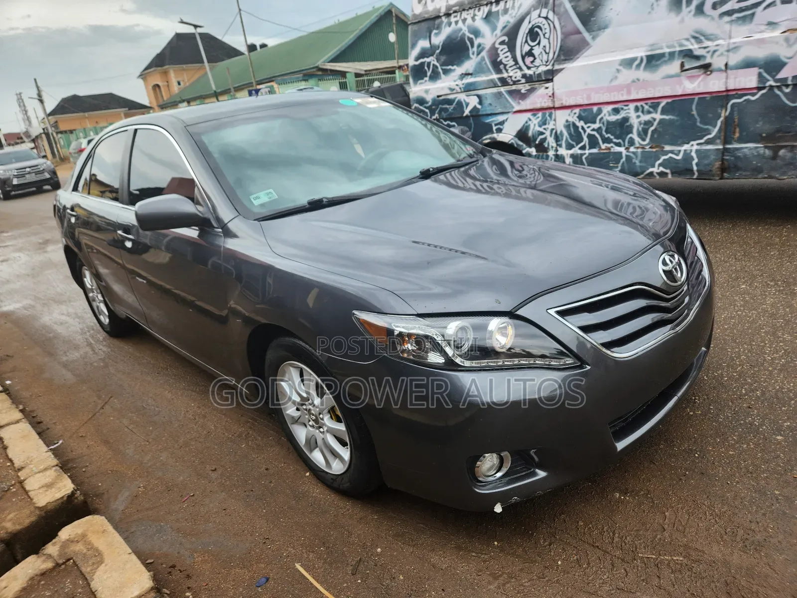 Toyota Camry LE 4dr Sedan (2.5L 4cyl 6AM) 2010 Matt Black