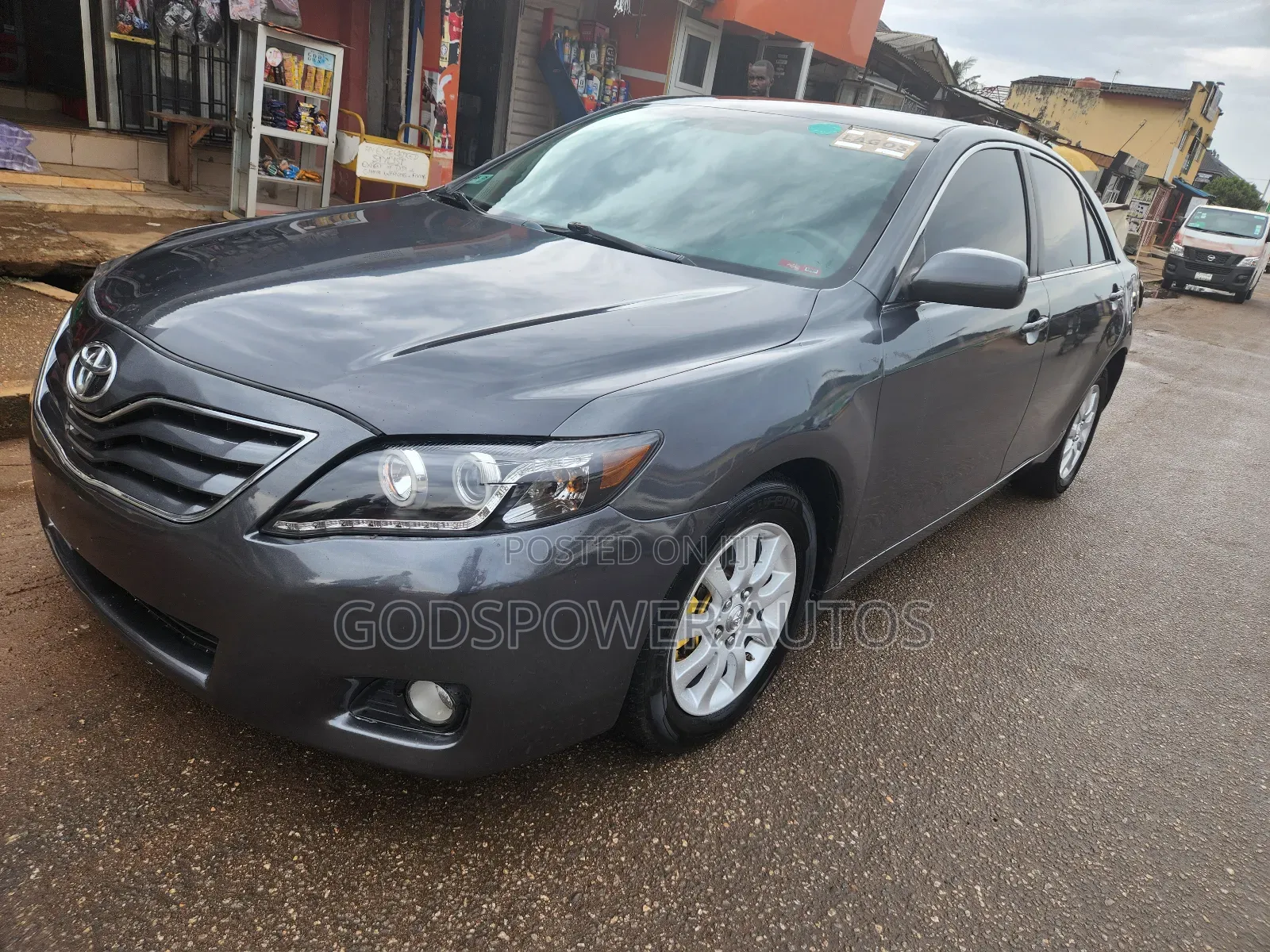 Toyota Camry LE 4dr Sedan (2.5L 4cyl 6AM) 2010 Matt Black