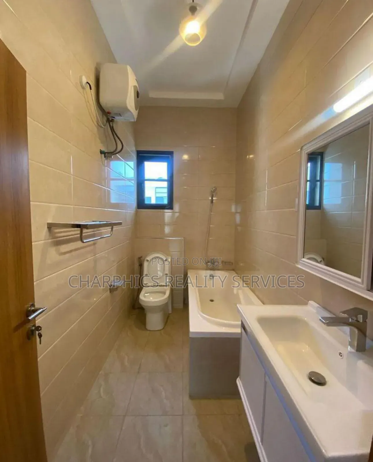 4bdrm Duplex in Banana Island for rent