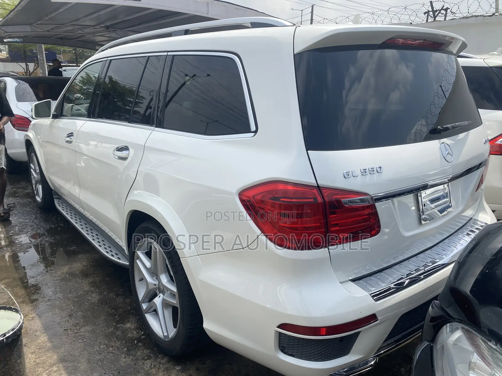 Mercedes-Benz GL-Class GL 550 2013 White